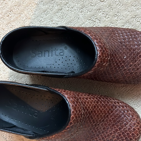 Sanita woven leather CLOGS. - Picture 2 of 5